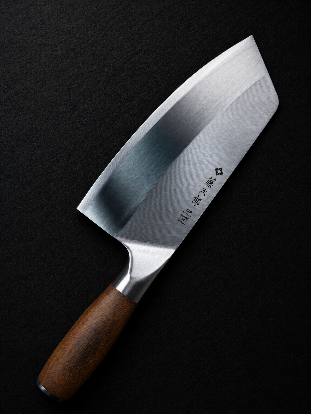 日本藤次郎萬用刀